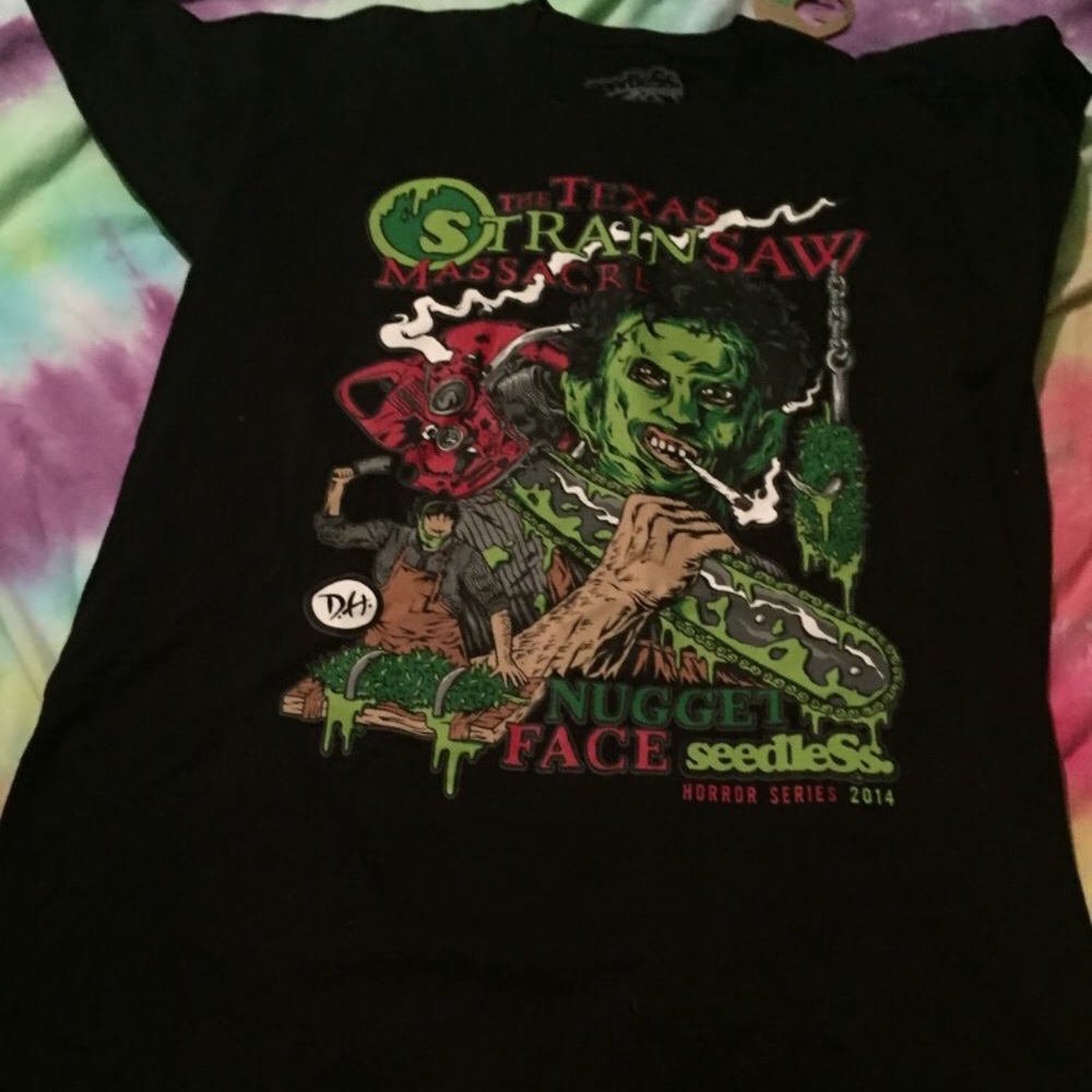 Men’s seedless T-shirt